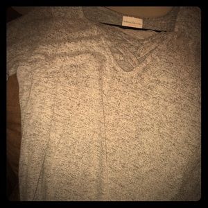 Long sleeve crossed neck shirt